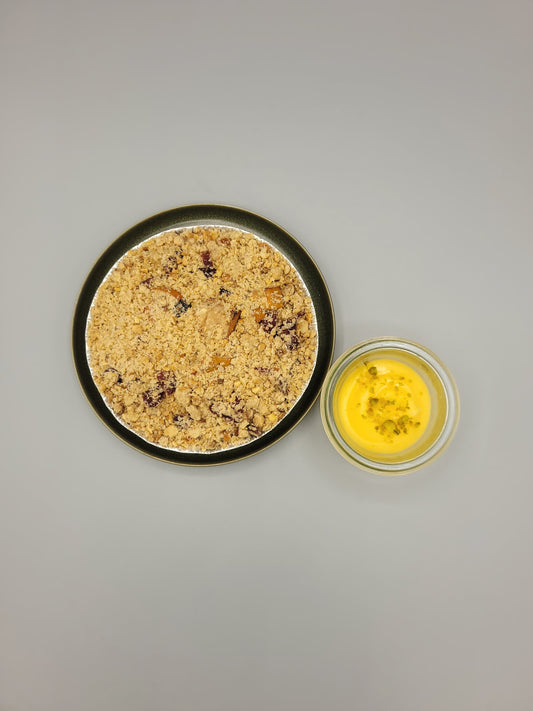 Bratapfelcrumble mit Sanddorn-Schmandcreme