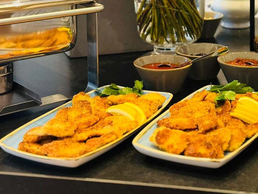 Kartoffel-Gurkensalat mit Wiener Schnitzel